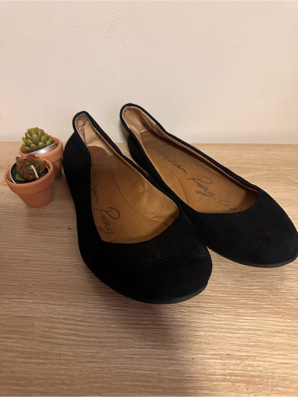 American Rag Aellie Black Faux Suede Ballet Flats Size 10M